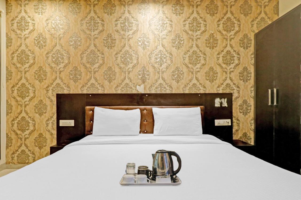 Oyo 23368 Boutique Hotel Paragon New Delhi Eksteriør billede